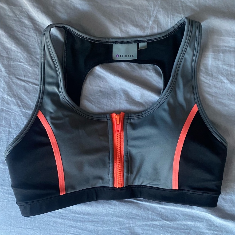 Athleta push up sports bra with zipper! Size S